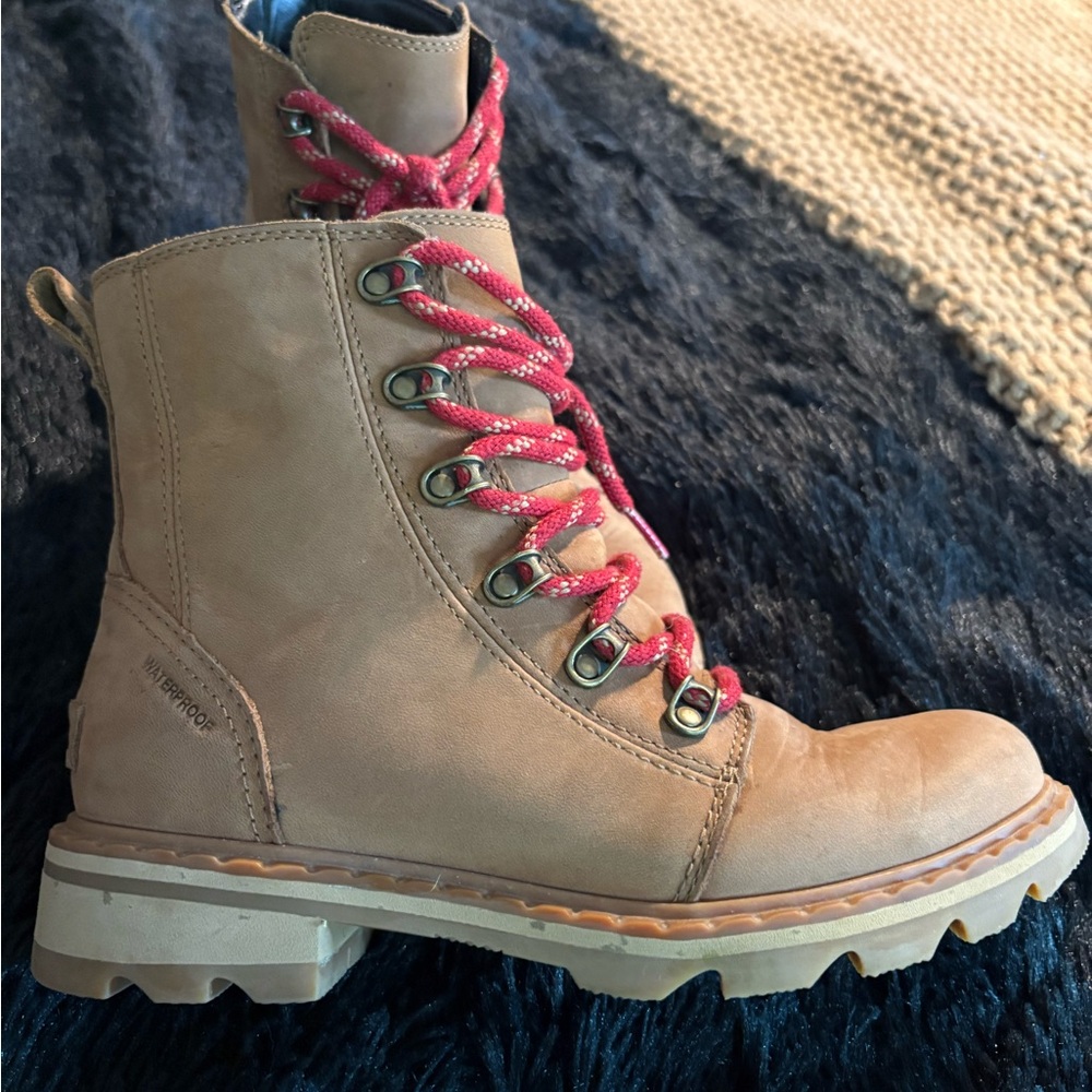 Sorel Tan Combat Boots with Red Laces